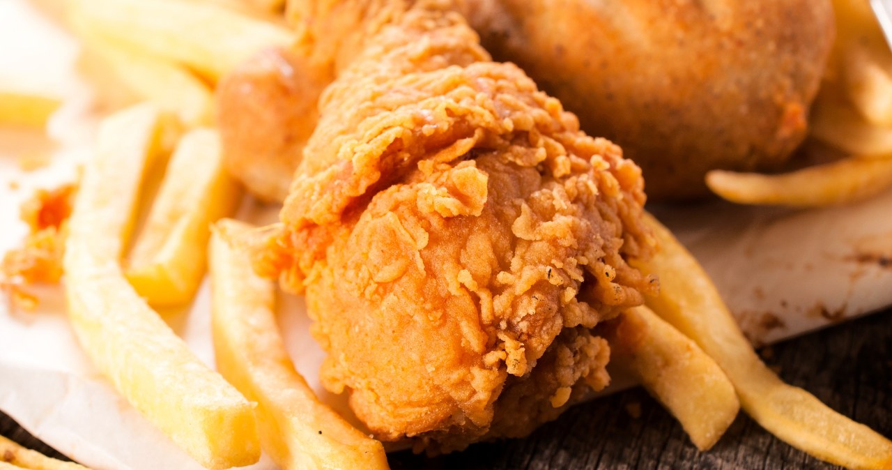 KFC zamyka wszystkie restauracje. Sprzedawali przeterminowane kurczaki