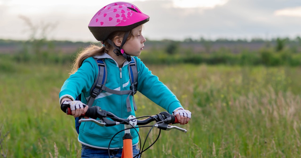 Nowe przepisy o kaskach dla młodych trafiły do Senatu. Zmiany coraz bliżej