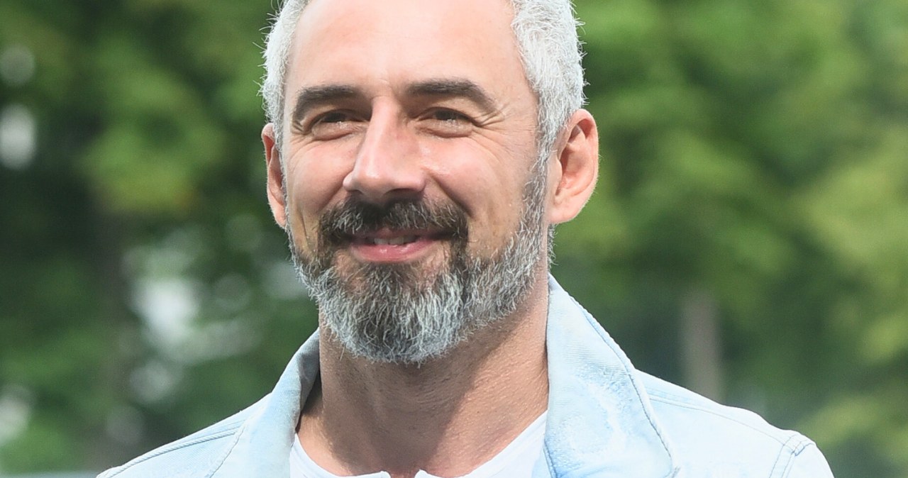 Jacek Kopczyński szykuje się do ślubu. Ukochana wybrała już suknię