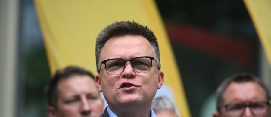 Szymon Hołownia zadeklarował, że może wejść do rządu tylko w przypadku, gdyby solidarnie zrobili to wszyscy liderzy koalicji. "Wtedy mamy zupełnie inną efektywność koalicyjnych procesów" – podkreślał lider Polski 2050.