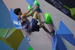 Wspinaczka: Zawody Pucharu Świata w Bernie - bouldering mężczyzn