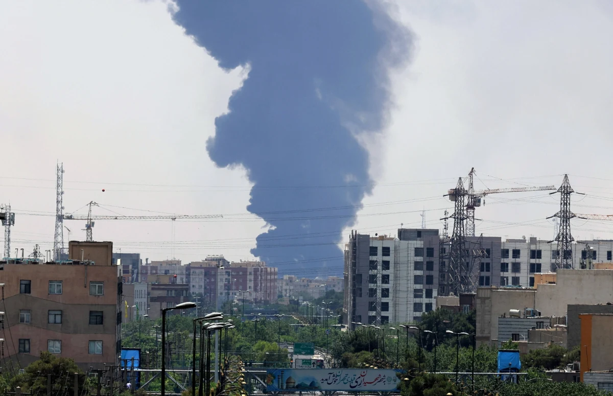 Mniej niszczycielskie, niż oczekiwano – takie według irańskich urzędników, których rozmowę przechwycono, miało być amerykańskie uderzenie na obiekty nuklearne w Iranie. W niedzielę poinformował o tym "Washington Post". Gazeta powołała się na źródła zaznajomione z tajnymi informacjami wywiadowczymi. Jej publikacja wzbudziła w USA głosy krytyki.