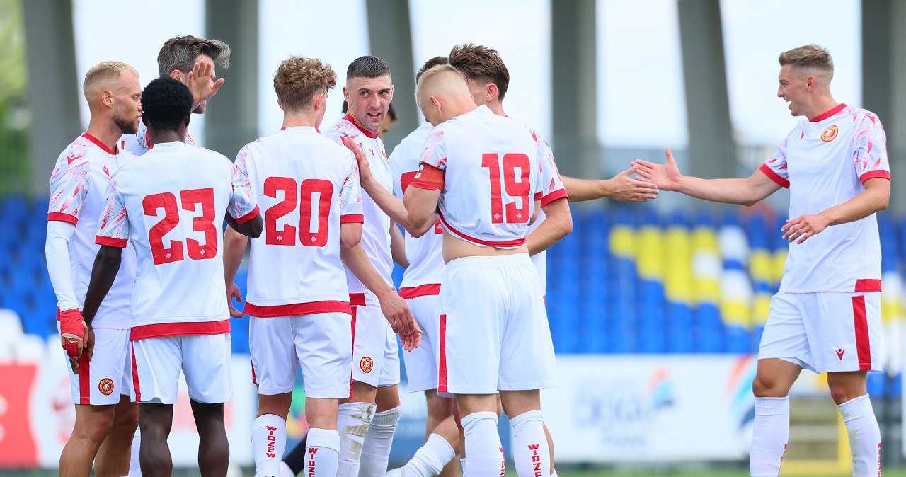 Poniedziałek, a Widzew przez cały czas szaleje na rynku. Miliony poszły na transfery