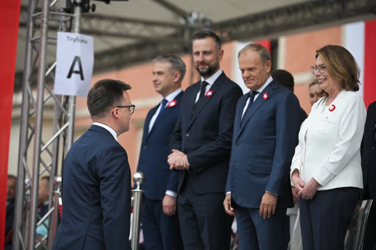 Szef rządu w końcu zdradził, kiedy konkretnie przedstawi swój pomysł na rekonstrukcję rządu. Donald Tusk zapowiedział, że zrobi to 15 lipca. Rozmowy w tej sprawie są prowadzone z liderami ugrupowań koalicyjnych.