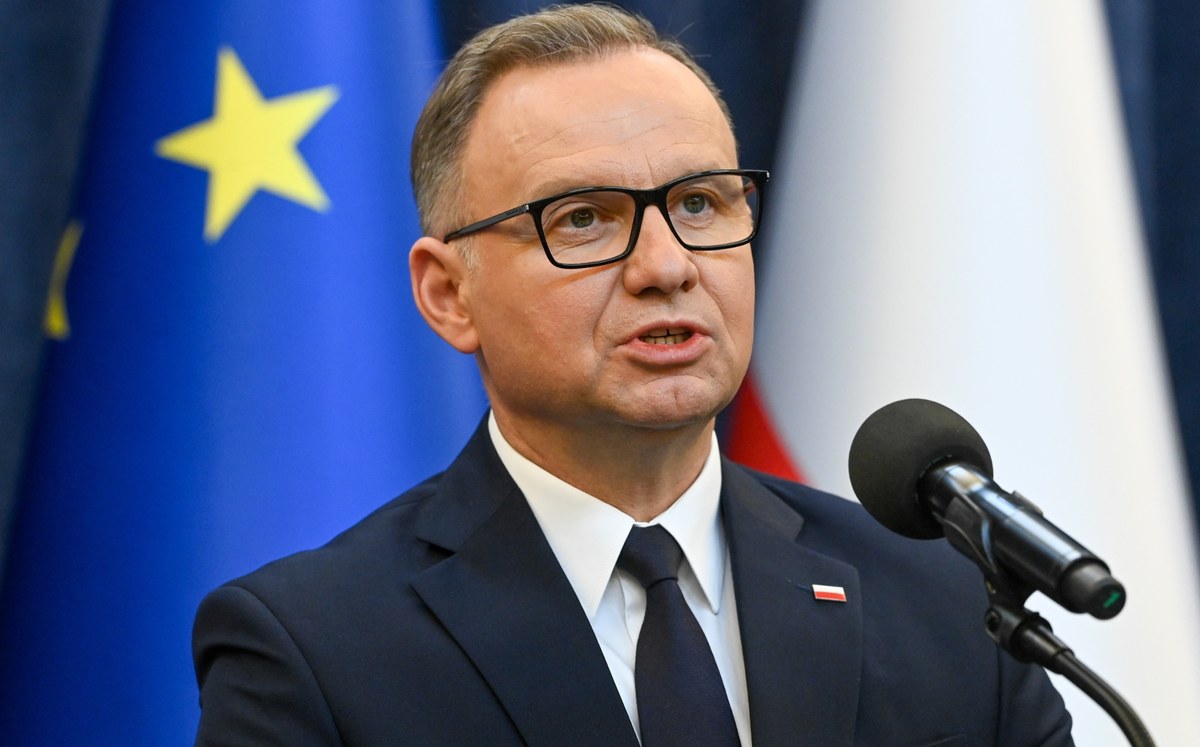 Mocne słowa Dudy. "Coś niedobrego dzieje się z jego głową"