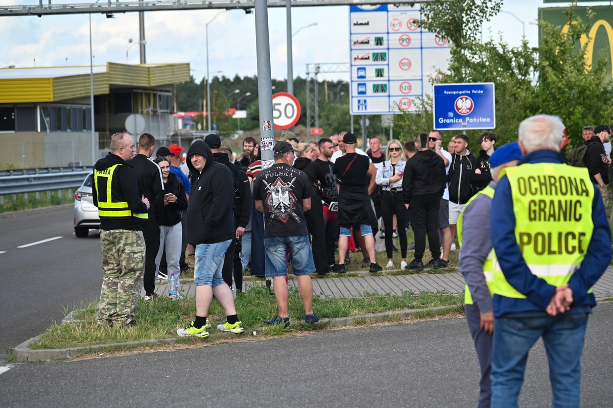 ​Polska wprowadzi kontrole na granicy z Niemcami? Siemoniak odpowiedział