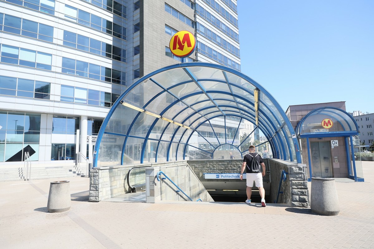 Warszawskie metro po pożarze. Co dalej z pierwszą linią?
