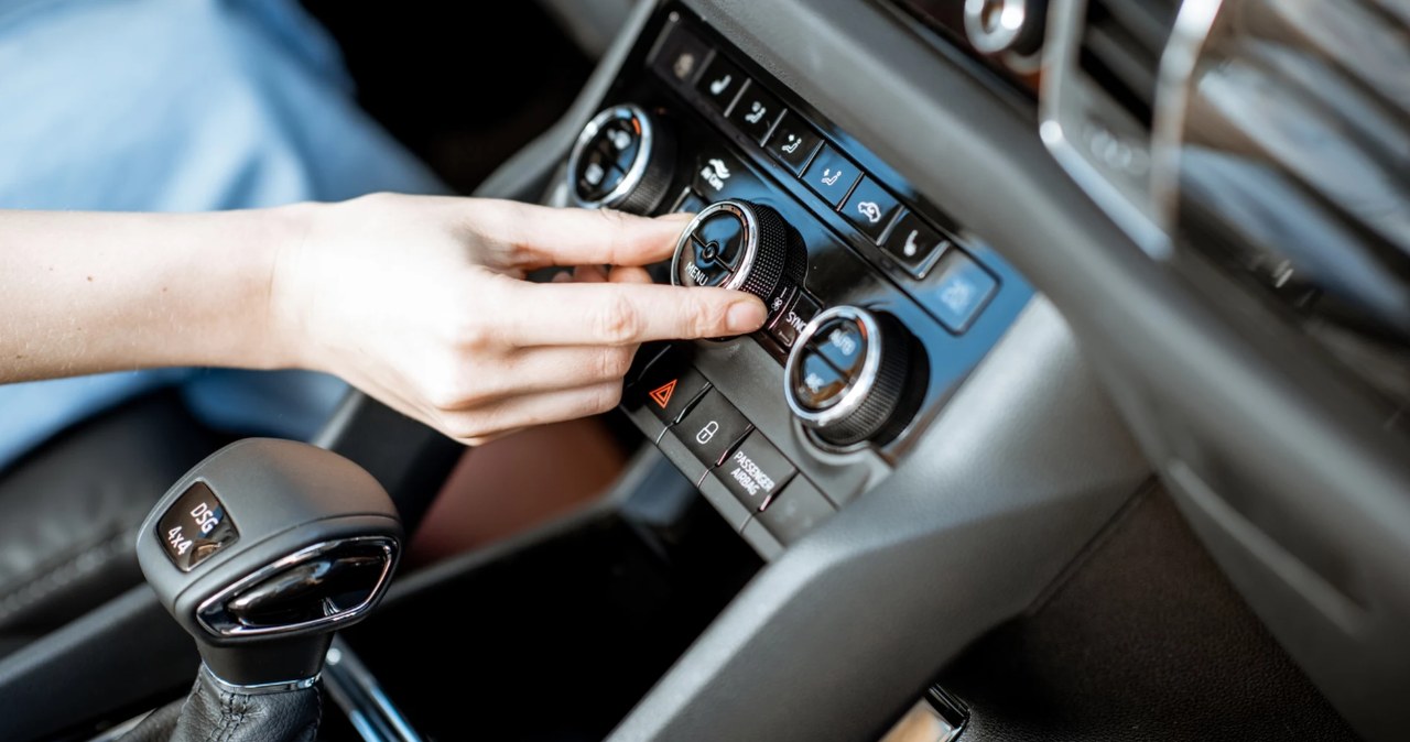 Proste triki na schłodzenia auta w upał. Działają też w autach bez klimatyzacji