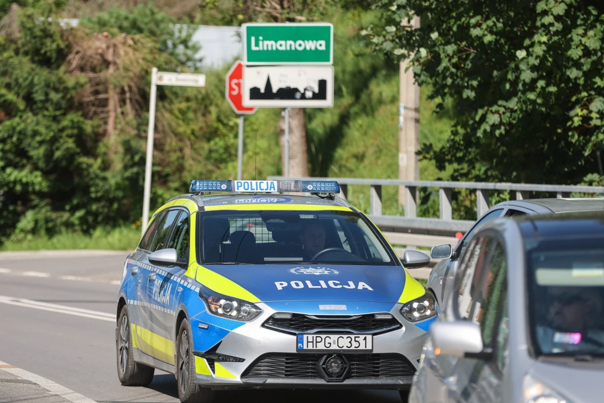 Śledztwo w sprawie poszukiwanego 57-letniego Tadeusza Dudy od wtorku prowadzi Prokuratura Okręgowa w Nowym Sączu. Poinformowała o tym prokurator Magdalena Gosztyła. Poszukiwany mężczyzna jest podejrzewany o zabicie dwóch osób w Starej Wsi na Limanowszczyźnie.