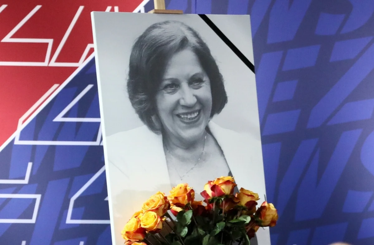 Oględziny i sekcja zwłok Barbary Skrzypek nie dostarczyły dowodu na to, aby do jej zgonu mogło dojść w następstwie zmian urazowych - podkreślili biegli, którzy złożyli do akt opinię z przeprowadzonych oględzin i otwarcia zwłok.