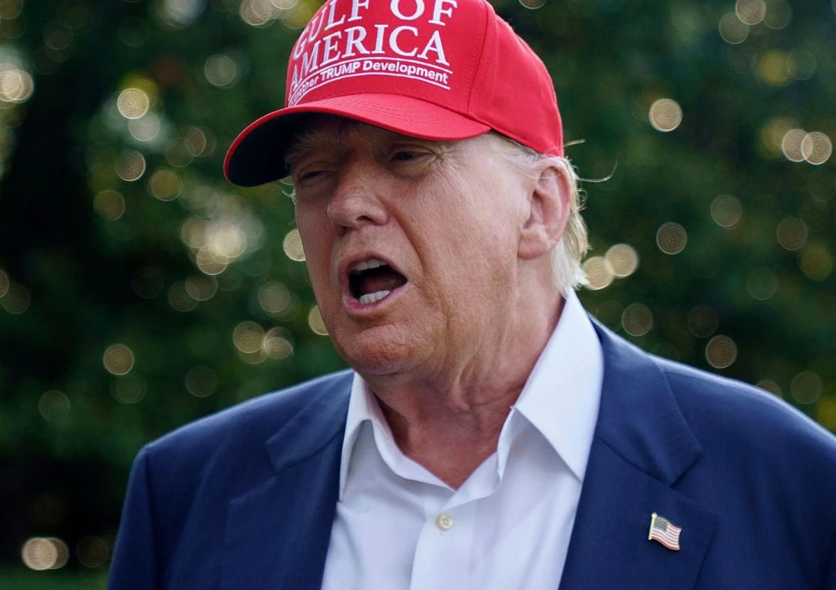 Amerykański Senat zatwierdził we wtorek ustawę One Big Beautiful Bill Act - kontrowersyjny projekt łączący obiecane przez Donalda Trumpa cięcia podatków z cięciami wydatków socjalnych i zwiększeniem wydatków na deportacje migrantów. Ustawa, której skutkiem ma być wzrost długu publicznego USA o niemal 4 biliony dolarów, została skierowana do dalszych prac w Izbie Reprezentantów.