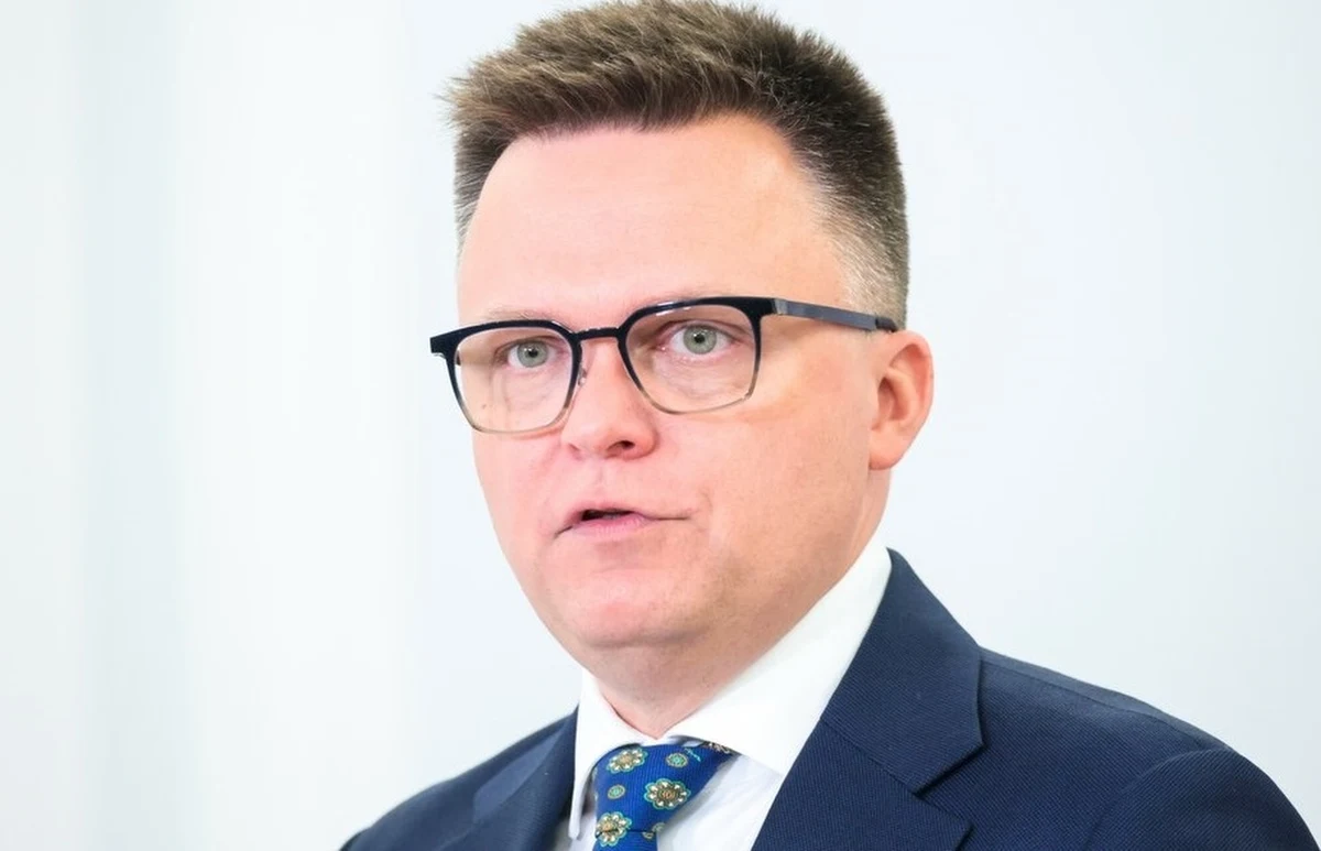 "Są wątpliwości co do statusu Izby Kontroli Nadzwyczajnej SN. Nie ma wątpliwości, kogo wybrali Polacy. Dlatego na 6 sierpnia zwołam Zgromadzenie Narodowe i odbiorę przysięgę prezydencką od Karola Nawrockiego" - poinformował we wtorek wieczorem marszałek Sejmu Szymon Hołownia.