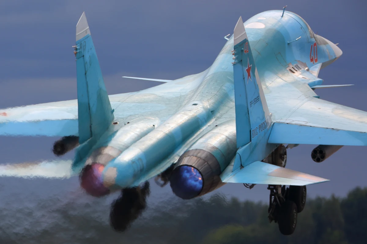 W Rosji rozbił się Su-34. To ważny myśliwiec, wykorzystywany przez wojska Putina w wojnie w Ukrainie. Nie jest znany los jednego z pilotów.