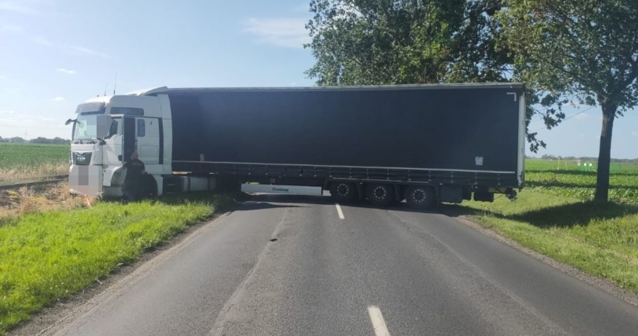 Od kuriozalnego pomysłu do realizacji. Zablokował drogę na kilka godzin