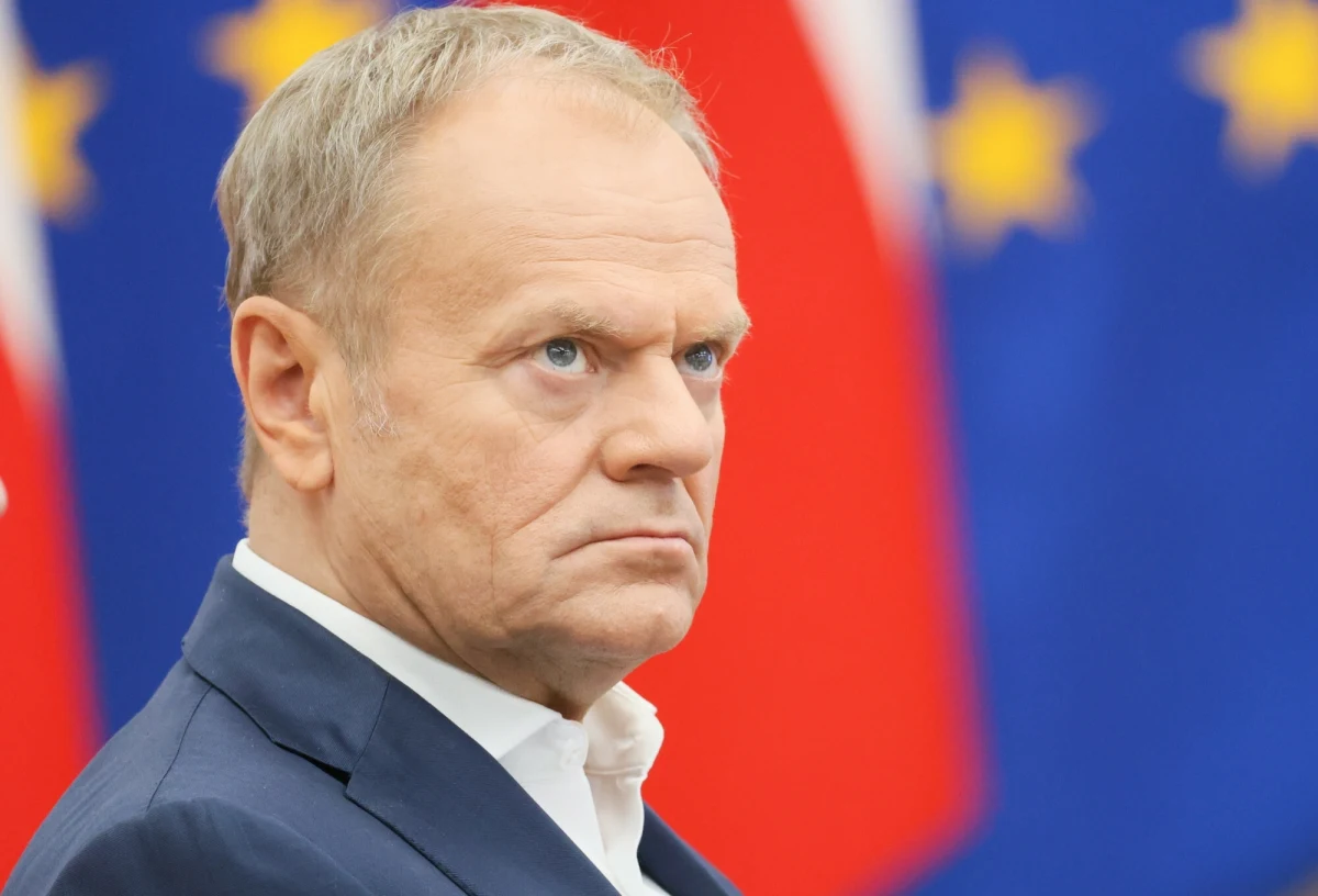 Tak fatalnych notowań obecny rząd Donalda Tuska jeszcze nie miał. W czerwcu 32 proc. Polaków popierało rząd, a aż 47 proc. było mu przeciwnych - wynika z sondażu CBOS. To najwyższy poziom sprzeciwu wobec tego rządu od czasu powołania. 