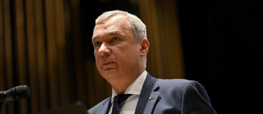 Paweł Łatuszka, lider białoruskiej opozycji w Polsce i były ambasador w naszym kraju, został zaatakowany w środę na Uniwersytecie Warszawskim. "Napastnik rzucił we mnie przedmiot i krzyczał na całą salę, że jestem zdrajcą" - relacjonował Łatuszka. Poinformował też o groźbach pod swoim adresem.