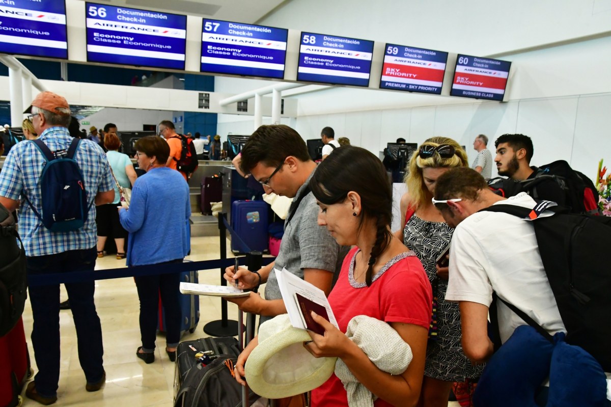 Turyści muszą się spodziewać utrudnień. Dziś i jutro strajki
