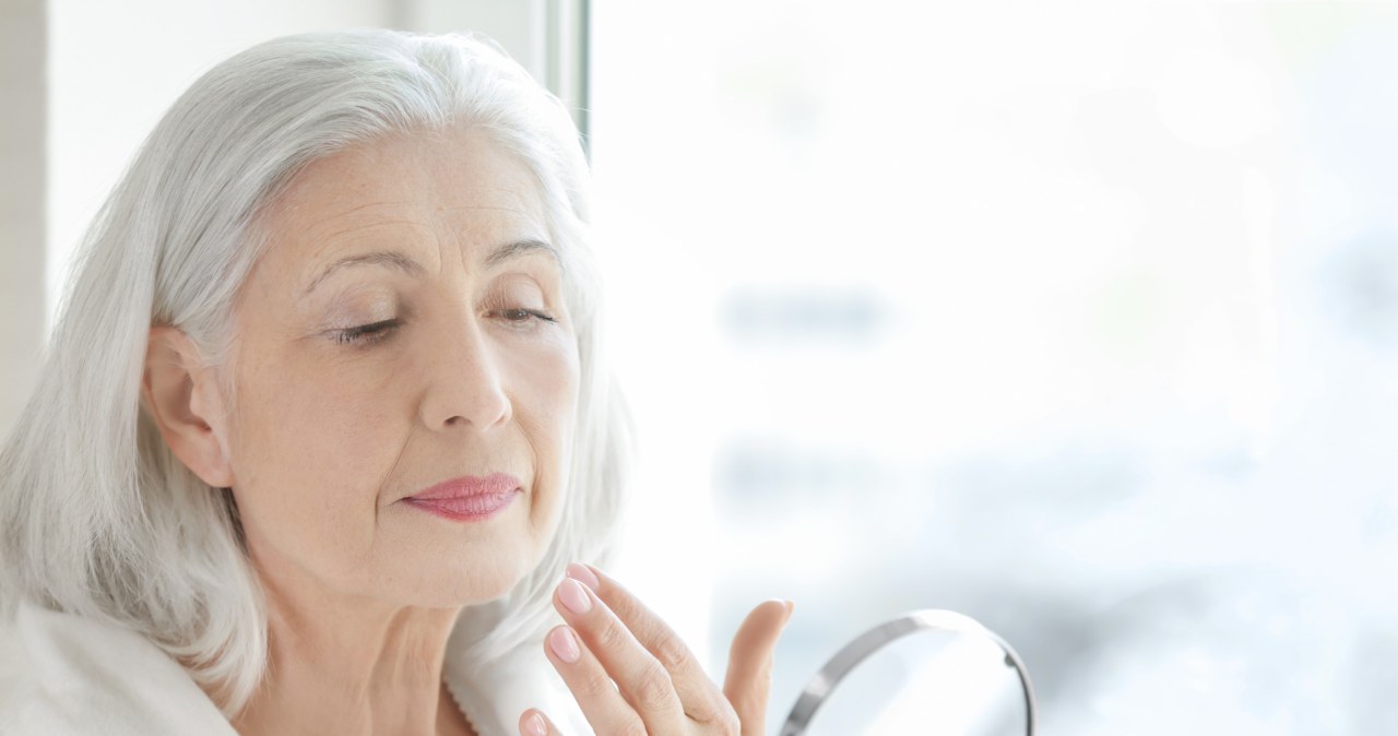 Odmłódź dekolt w 15 minut dziennie. Wystarczą trzy produkty