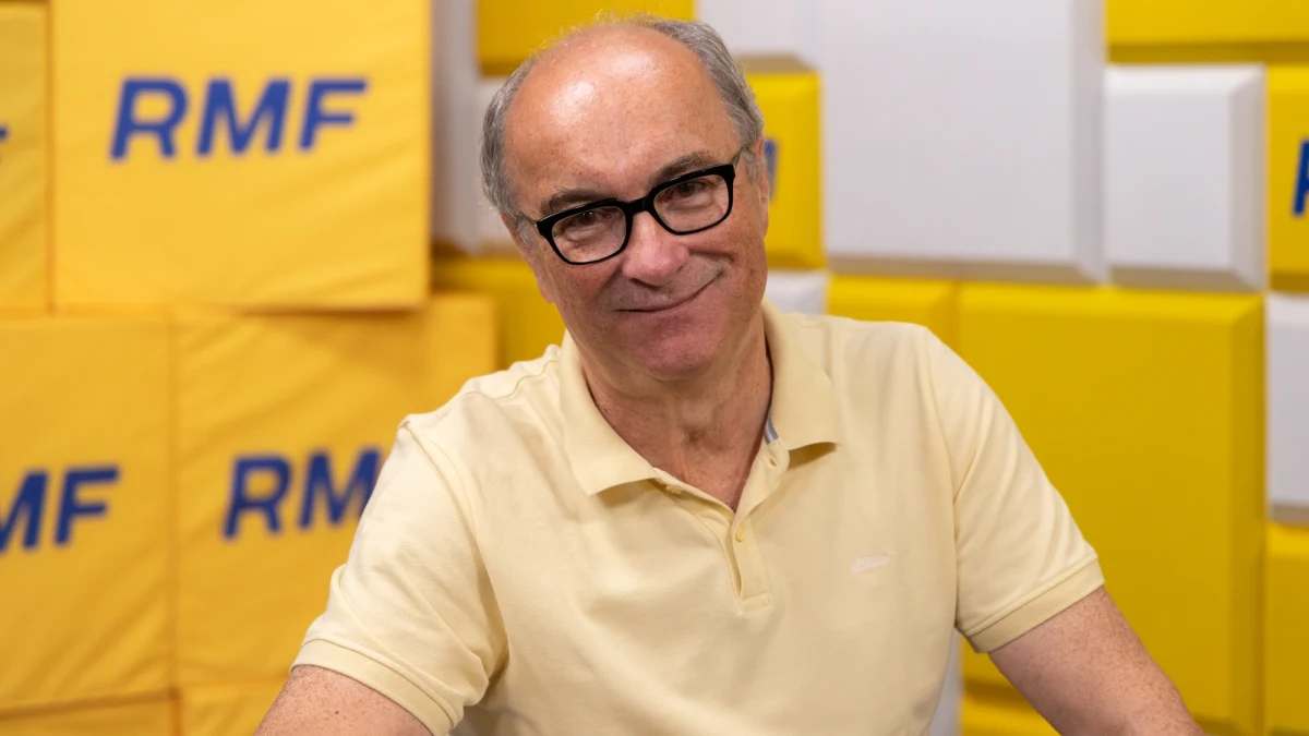 "Trzeba wyeliminować bałagan, który został wprowadzony nie przez Niemców, lecz przez świrów w Polsce" – tak o sytuacji na granicy mówił w Porannej rozmowie w RMF FM Włodzimierz Czarzasty. Wicemarszałek Sejmu stwierdził, że Robert Bąkiewicz powinien usłyszeć zarzuty, a grupami "bezsensownych facetów, którzy chodzą i straszą na granicy" powinna zająć się prokuratura, sądy i policja.