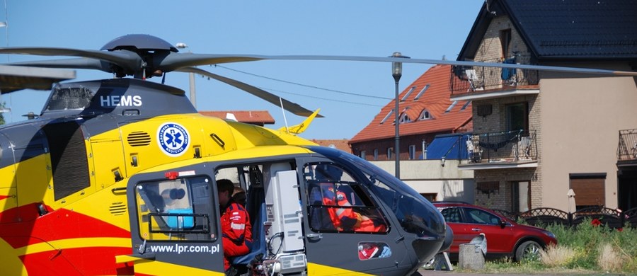 Do niebezpiecznej sytuacji doszło w powiecie wyszkowskim na Mazowszu. W jednym z warsztatów samochodowych doszło do wybuchu. Dwie osoby zostały ranne.