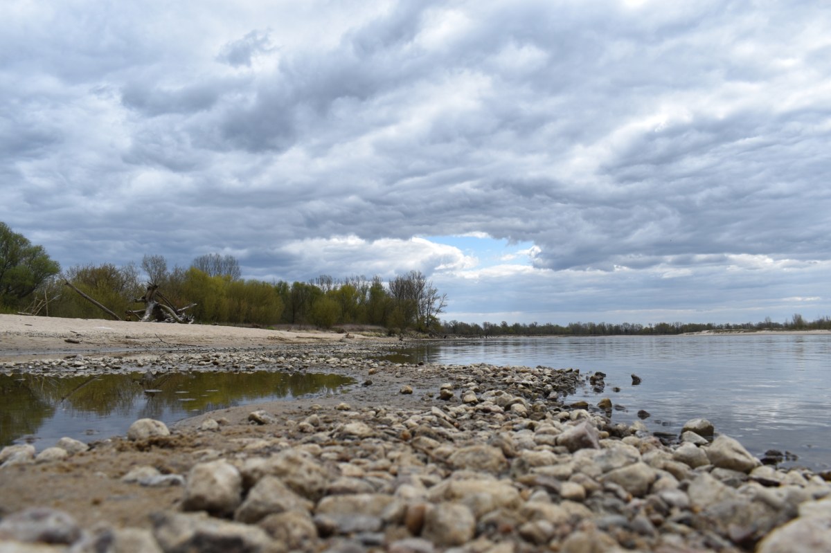 Wisła bliska niechlubnego rekordu. Trudna sytuacja również na innych rzekach