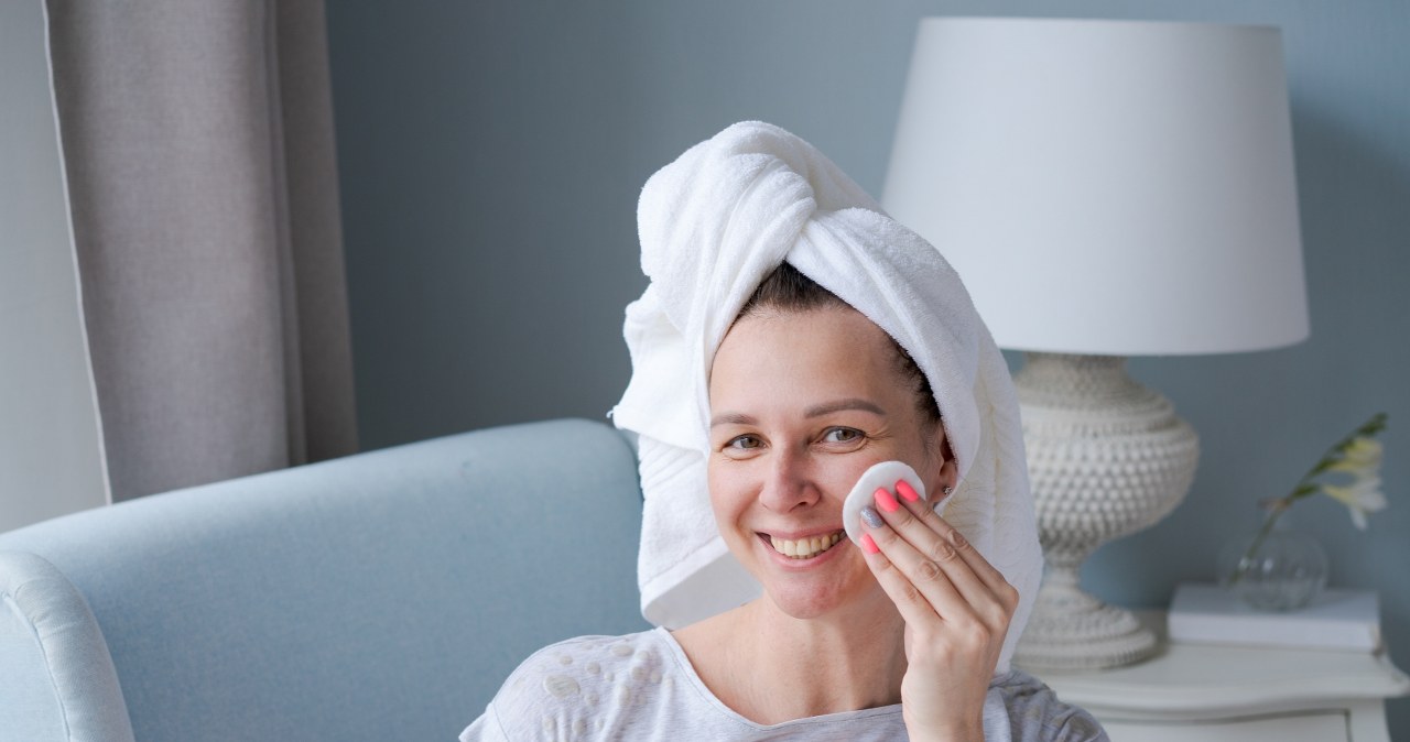 Dwa składniki i gotowe. gwałtownie odmłodzisz i rozjaśnisz skórę na twarzy