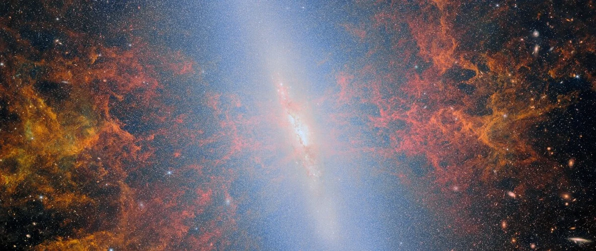 Galaktyka Cygaro, znana również jako Messier 82 (M82), została sfotografowana w niespotykany dotąd sposób. Dzięki najnowszym zdjęciom udostępnionym przez Europejską Agencję Kosmiczną, naukowcy mogą przyjrzeć się z bliska procesom tworzenia gwiazd, które w tej galaktyce zachodzą dziesięć razy szybciej niż w Drodze Mlecznej.