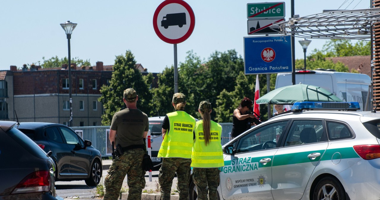 Kontrole na granicach. Utrudnienia dla kierowców, podano szczegóły