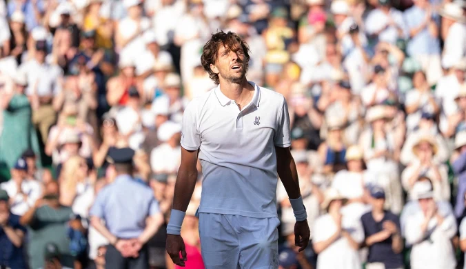Najbliższy rywal Majchrzaka zrezygnował. Radość w polskim obozie na Wimbledonie