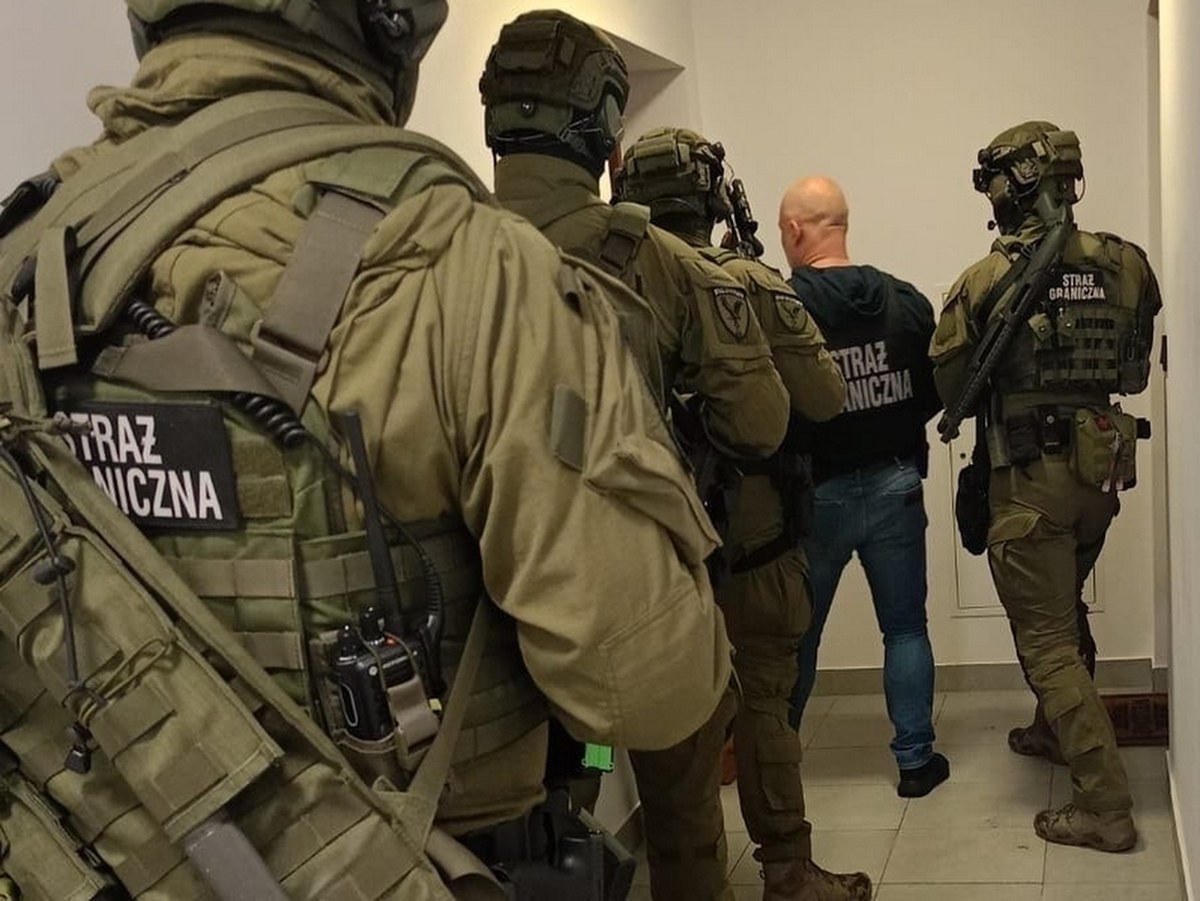 Brali choćby 7 tysięcy euro za głowę. Przerzucili ponad setkę migrantów