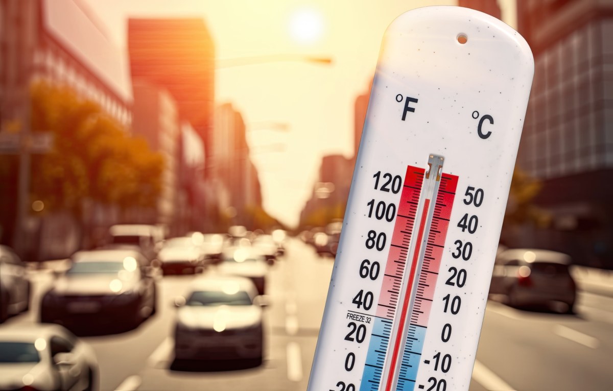 Szybciej niż klimatyzacja? Ten trik schłodzi auto w 10 sekund