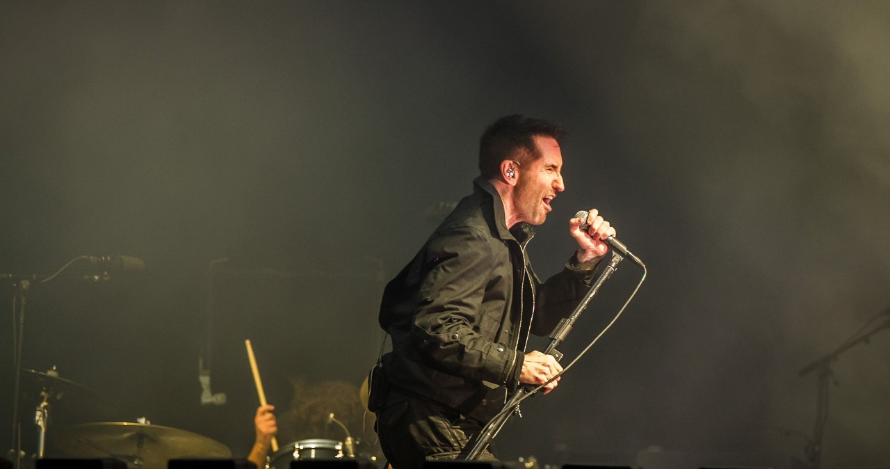 "Groza, melancholia i energia". Co szykuje gwiazda Open'era w Gdyni?