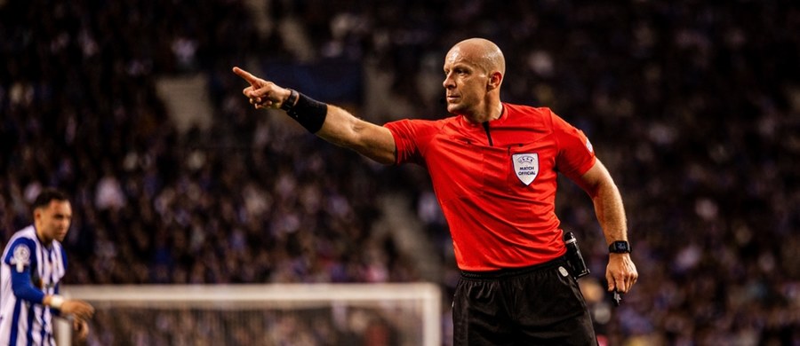 FIFA poinformowała, że Szymon Marciniak będzie głównym arbitrem środowego półfinału Klubowych Mistrzostw Świata w piłce nożnej, w którym zmierzą się Paris Saint-Germain i Real Madryt. To kolejne prestiżowe spotkanie, które poprowadzi jeden z najbardziej cenionych polskich sędziów.