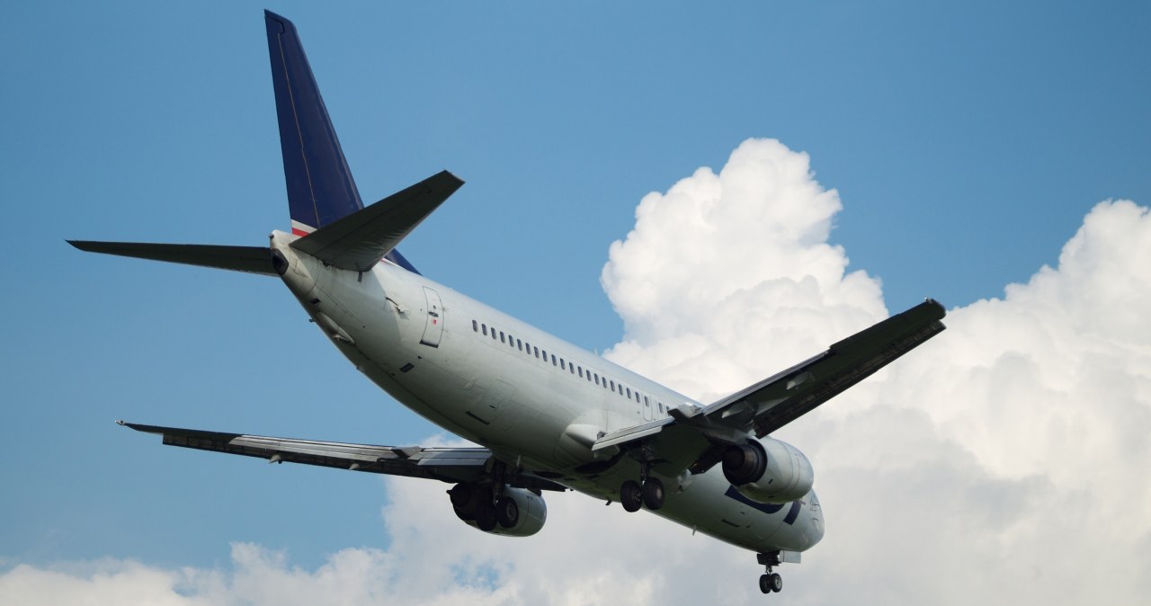 Pierwszy kraj wprowadza podatek od SAF. Na rzecz zrównoważonego lotnictwa