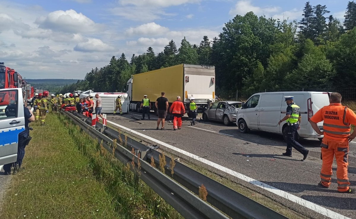 Karambol na S7. Trasa w kierunku Warszawy zablokowana