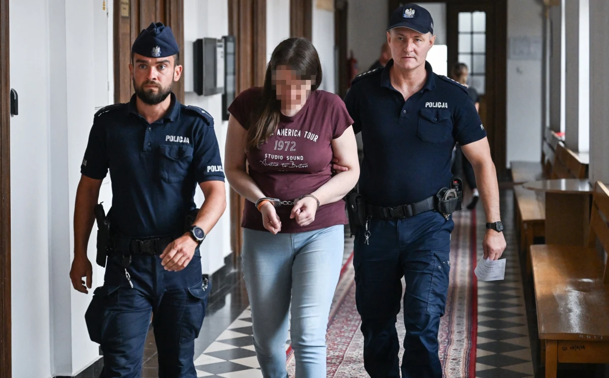 ​37-letnia Dorota G. oskarżona o zabójstwo ośmioletniego syna stanęła w poniedziałek przed Sądem Okręgowym w Rzeszowie. To pierwszy dzień jej procesu. Kobieta miała podać dziecku atropinę, która m.in. rozkurcza mięśnie gładkie oskrzeli, a następnie udusić chłopca. Grozi jej nawet dożywocie. Nie przyznaje się do winy.