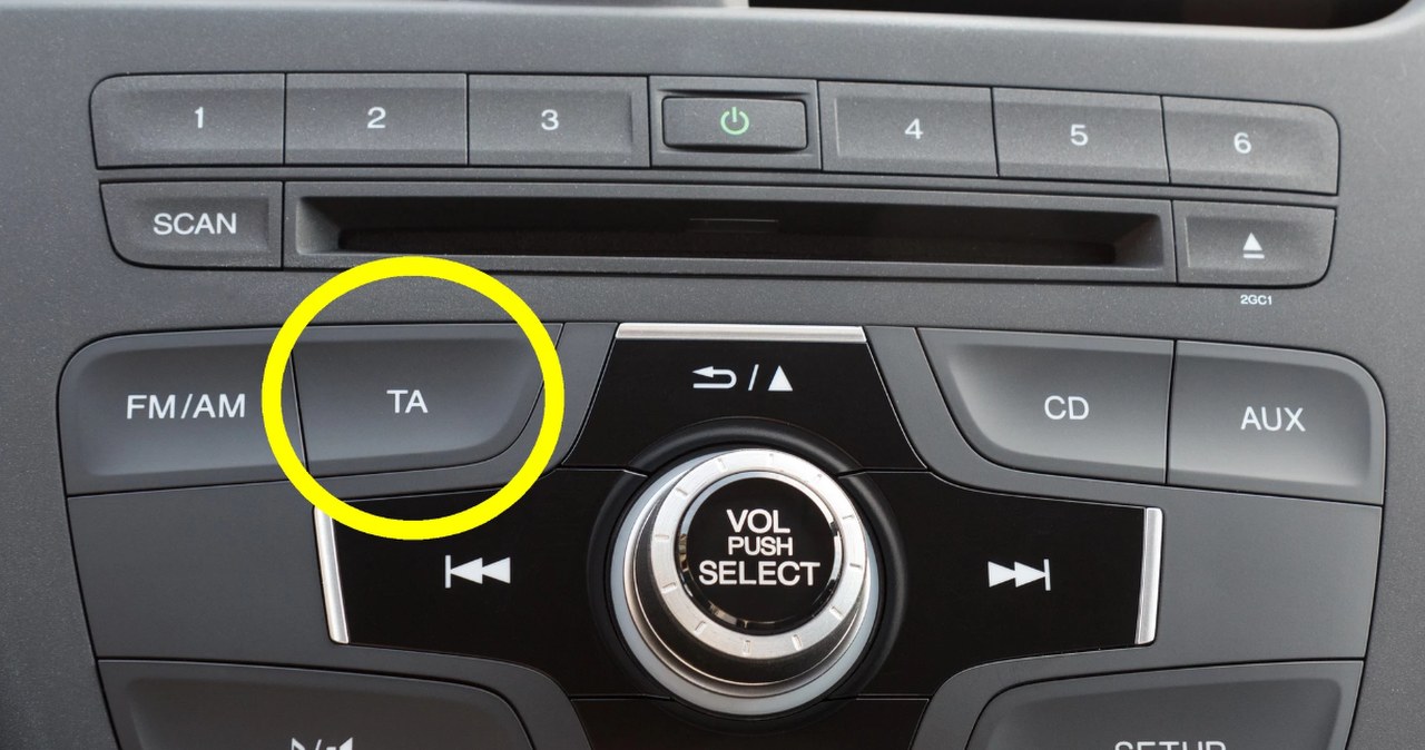 Korki na granicach. Policja podpowiada by włączyć TA