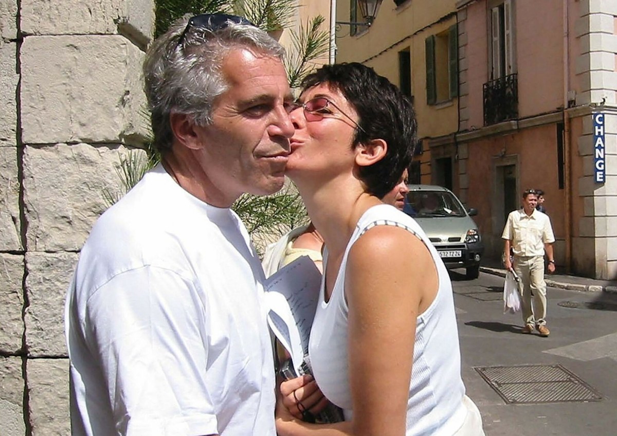 Jeffrey Epstein popełnił samobójstwo. Nowe ustalenia ws. śmierci i "listy klientów"