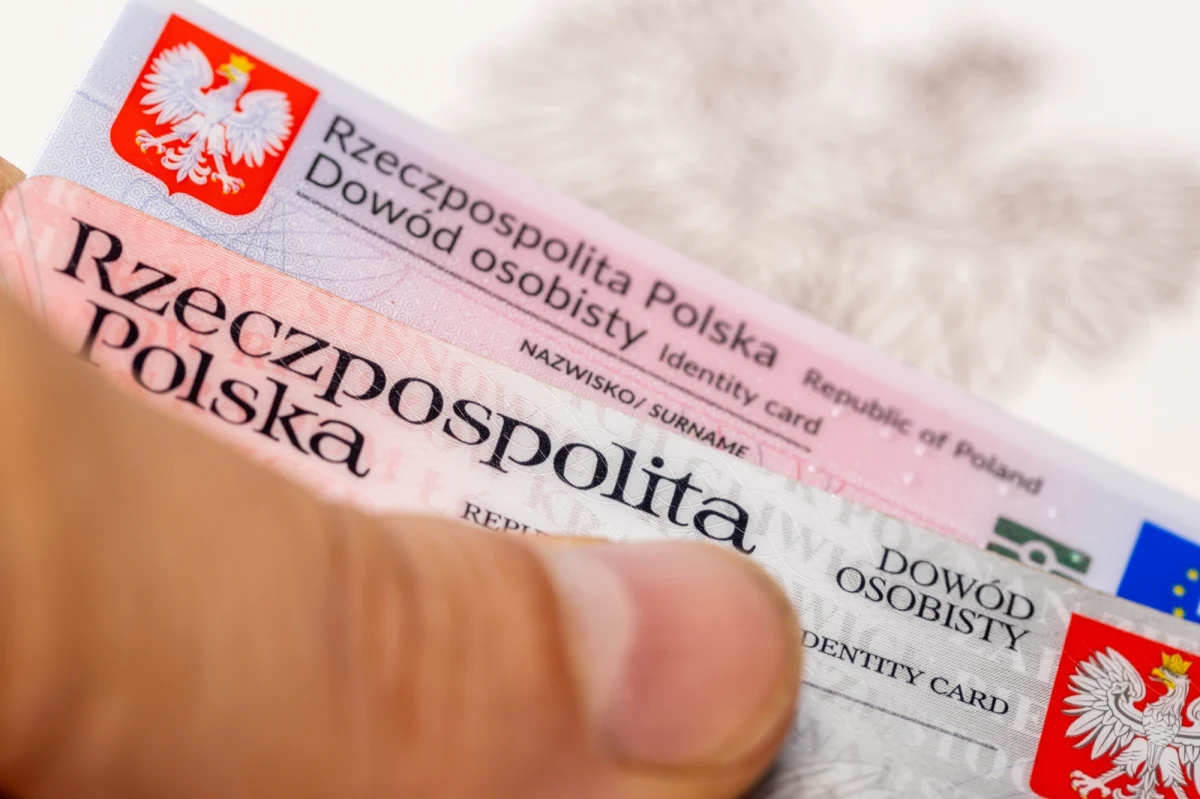 Ponad 6,5 mln dorosłych Polaków zastrzegło swój numer PESEL - wynika z danych Ministerstwa Cyfryzacji. Choć liczba ta może robić wrażenie, w praktyce oznacza, że z tej możliwości skorzystało zaledwie około 20 proc. pełnoletnich obywateli. Eksperci zwracają uwagę na konieczność intensyfikacji działań informacyjnych i edukacyjnych - zastrzeżenie PESEL-u to skuteczne narzędzie ochrony tożsamości, które wciąż nie jest powszechnie znane.