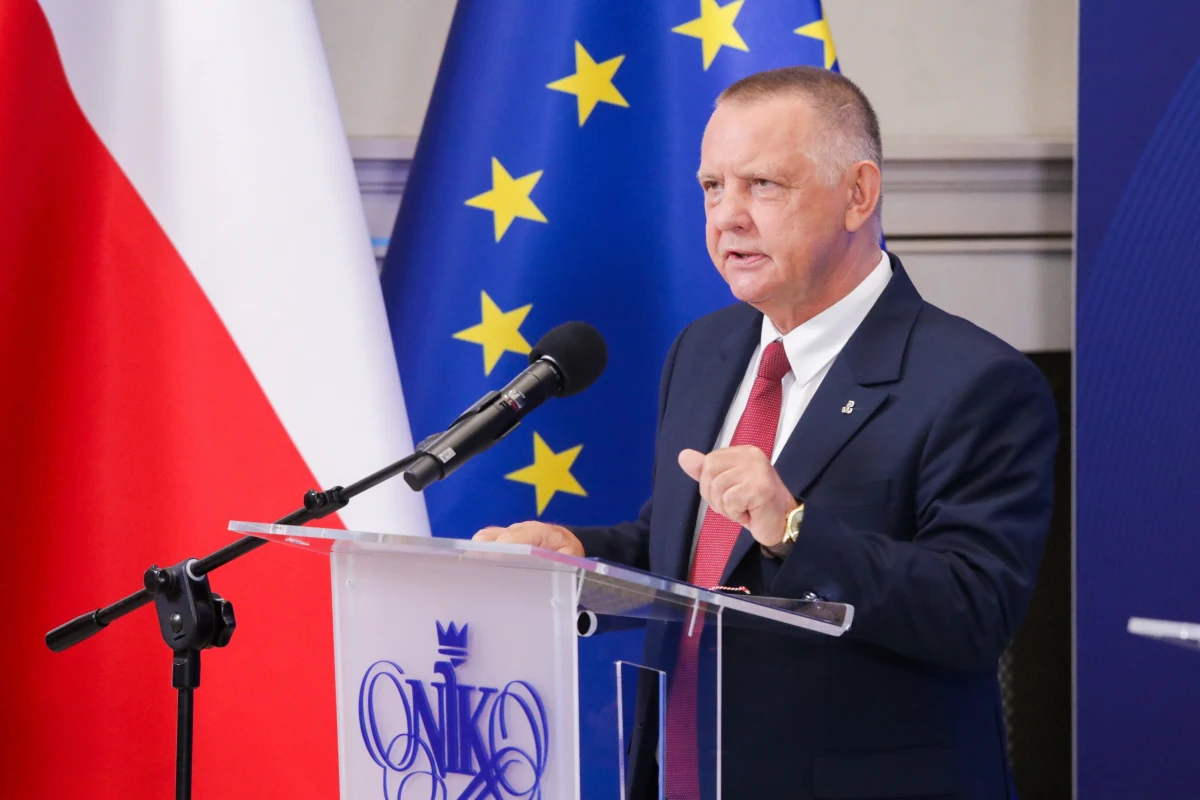 "Najwyższa Izba Kontroli skierowała do prokuratury cztery zawiadomienia o podejrzeniu popełnienia przestępstw ws. GetBack" - poinformowała Magdalena Krakowska-Wąż z NIK, podczas konferencji prasowej. W ocenie Izby powinna powstać sejmowa komisja śledcza, która miałaby wyjaśnić aferę.