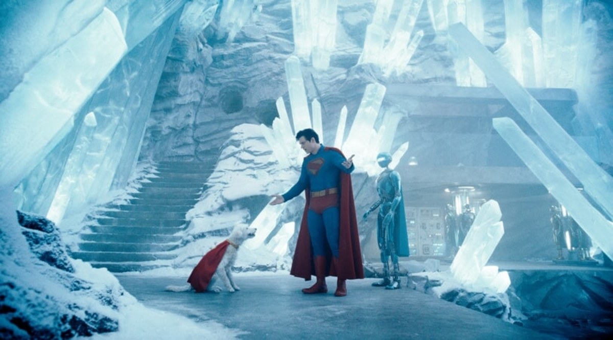 Nowy "Superman" wleci do kin na całym świecie 11 lipca. Debiutujący w tytułowej roli David Corensweat poradził sobie dobrze, ale cały show i tak skradł pies Krypto. Biały, niesforny, uroczy, kosmaty i z czerwoną superbohaterską peleryną.
