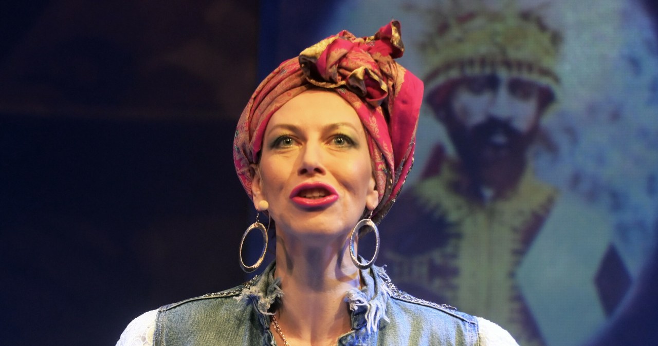 Przeżyła burzliwe 16 lat u boku legendy. Jak wyjść z jej cienia?