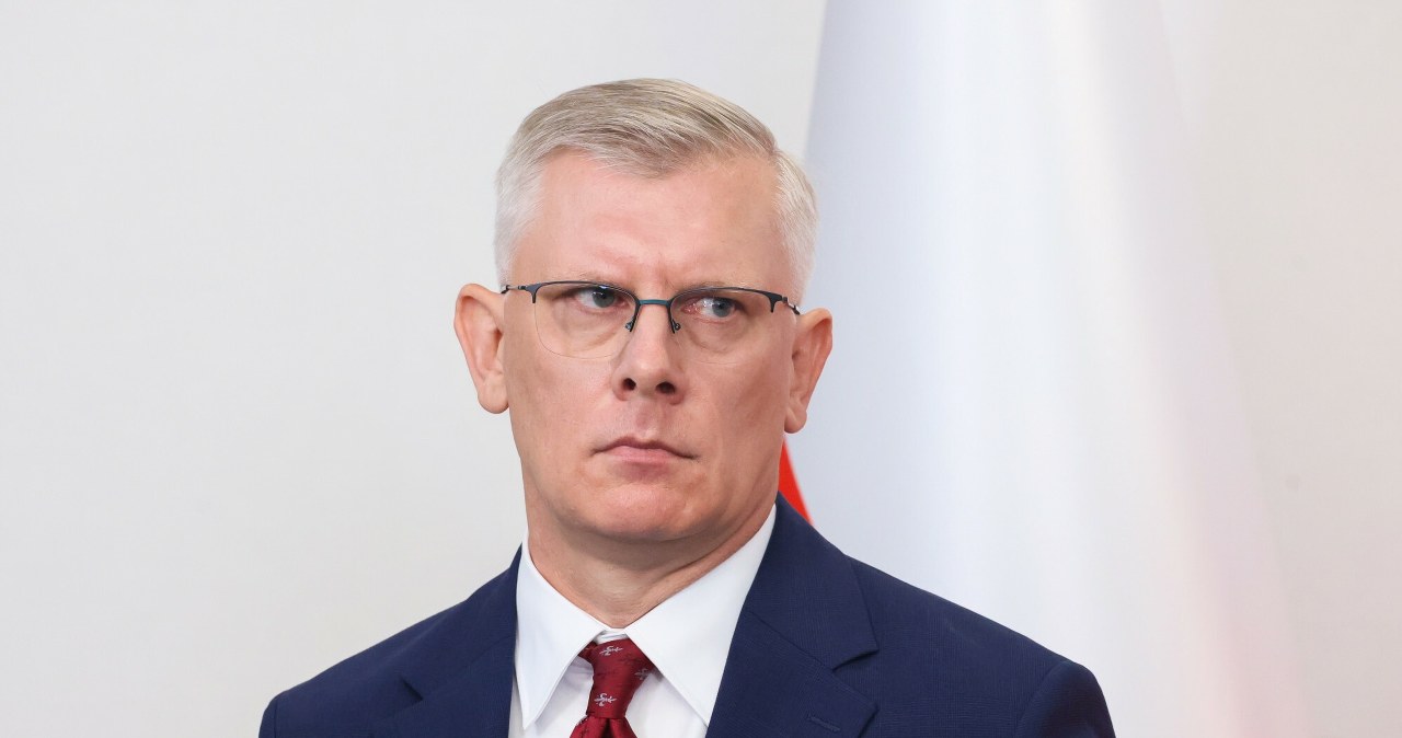 Szef BBN ujawnił zarobki, Mentzen zareagował. "To jest kpina"