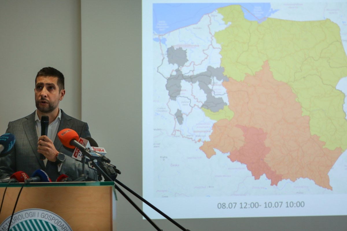 Intensywne opady i dynamiczna sytuacja w woj. śląskim. Służby w pełnej gotowości