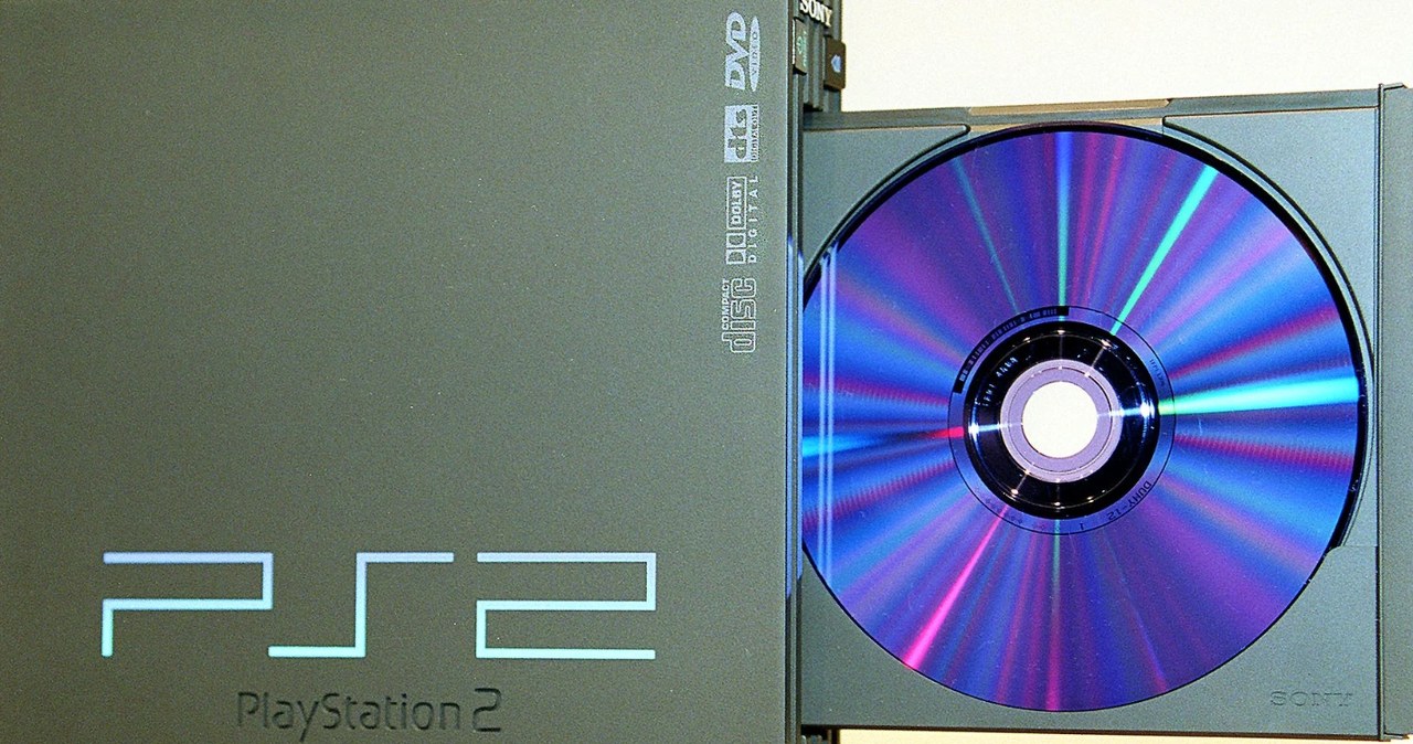 PlayStation 2 powraca… jako pluszowa poduszka
