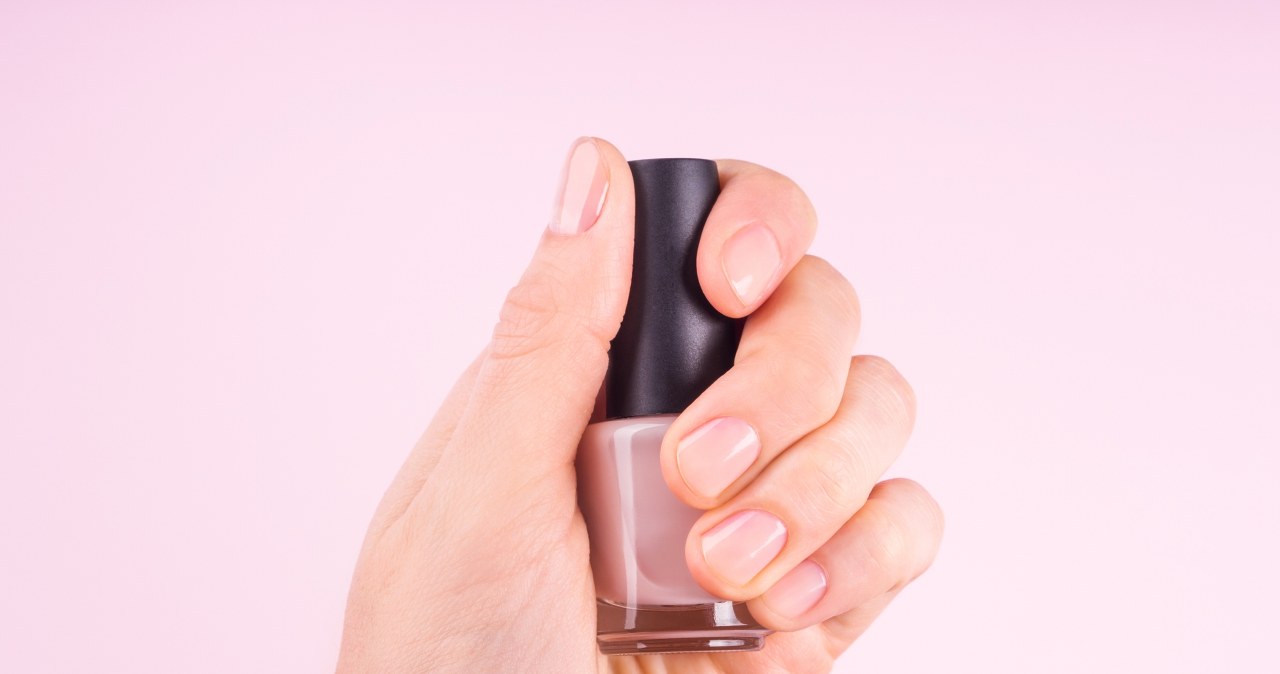 Lakiery do paznokci, które leczą. Studenci z Krakowa przekraczają granice