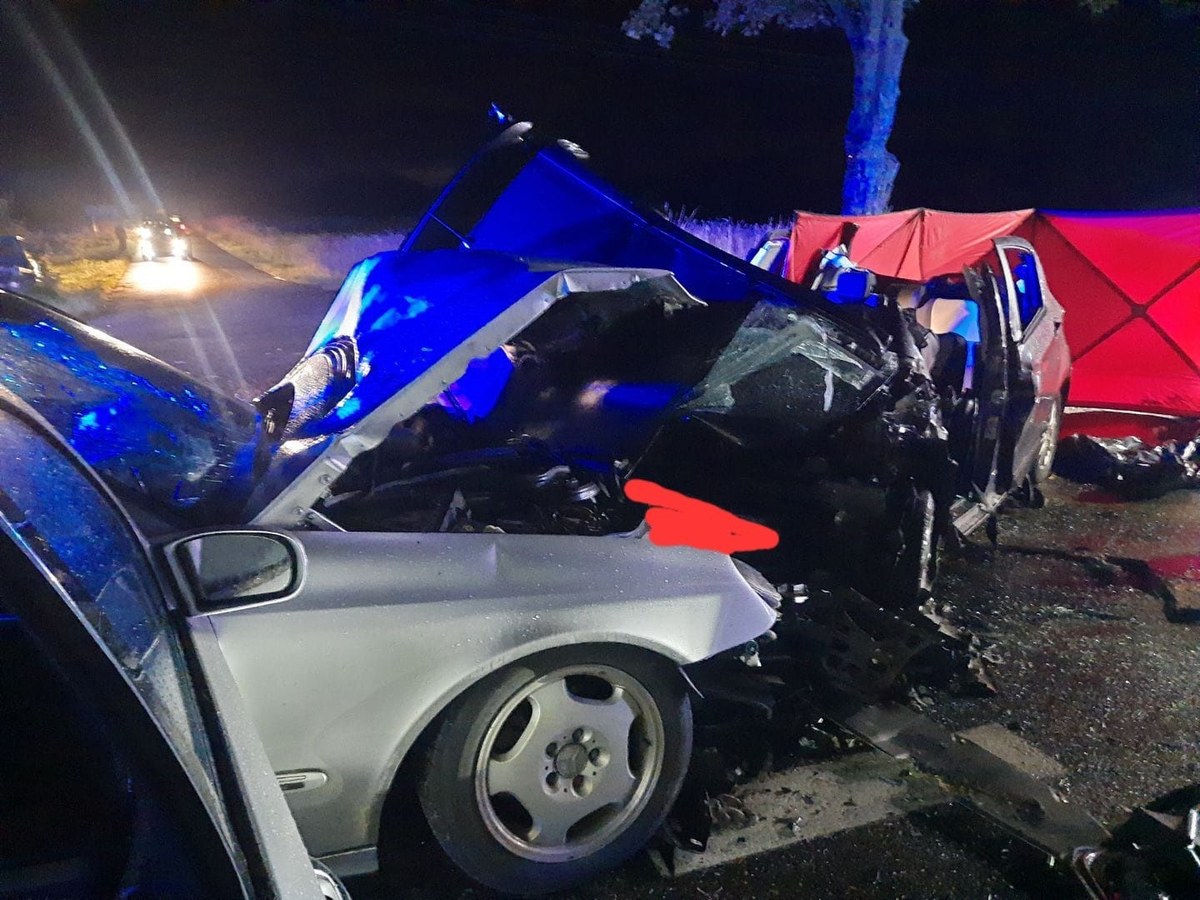 Śmiertelne zderzenie. Na miejscu wypadku lądował śmigłowiec LPR