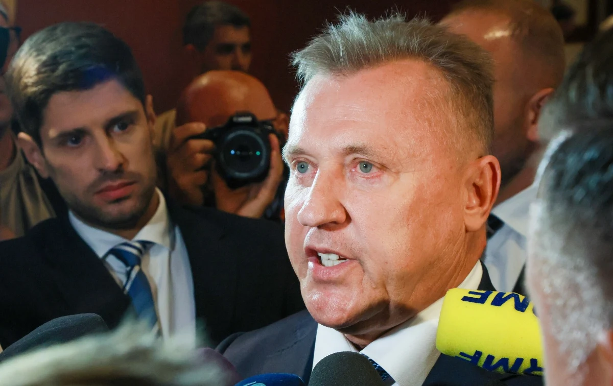 W przyszłym tygodniu powinniśmy poznać nazwisko nowego selekcjonera piłkarskiej reprezentacji Polski. Rozmowy w tej sprawie dobiegają końca. Trwa ustalanie szczegółów - potwierdził RMF FM prezes Polskiego Związku Piłki Nożnej Cezary Kulesza.