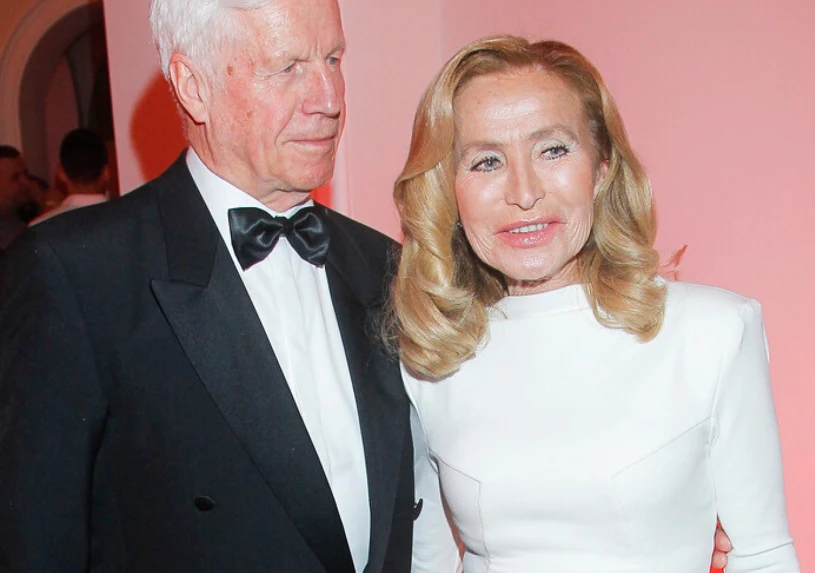 Wdowiec po Bogumile Wander znów ma kłopoty. Podróżnikowi brakuje pieniędzy