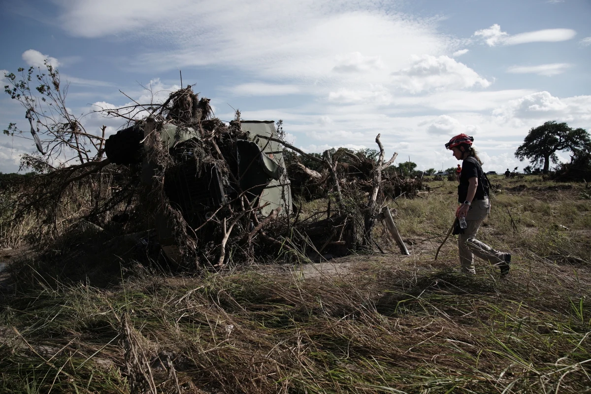 Już siódmy dzień trwa akcja poszukiwawczo-ratownicza po powodzi, która nawiedziła Teksas. Ponad 160 osób nadal uważa się za zaginione. Liczba ofiar żywiołu wzrosła do 120 osób. 
